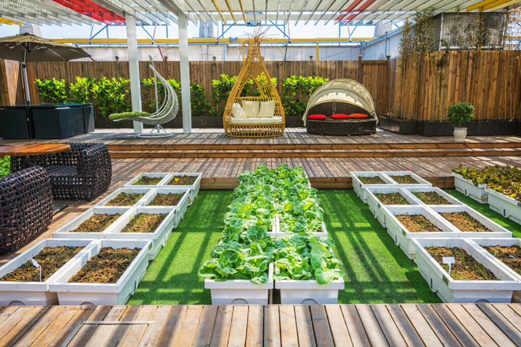Small Outdoor Spaces with Smart Landscaping Solutions