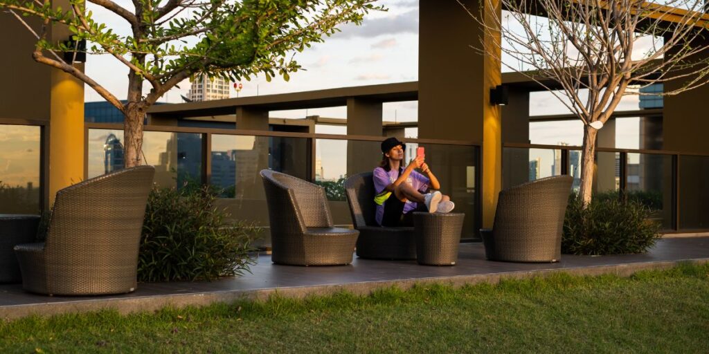 Pergola vs Gazebo – Which is the Right Choice for Your Villa?