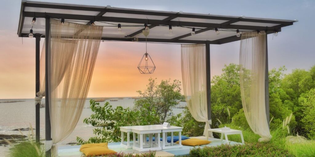 Pergola vs Gazebo – Which is the Right Choice for Your Villa?